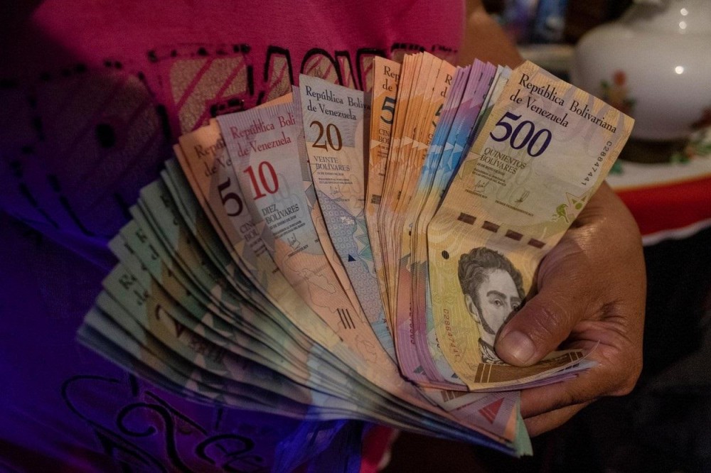 Hiperinflație în Venezuela. Autoritățile au lansat bancota de 1 milion de bolivari, echivalentul a 50 de cenți americani